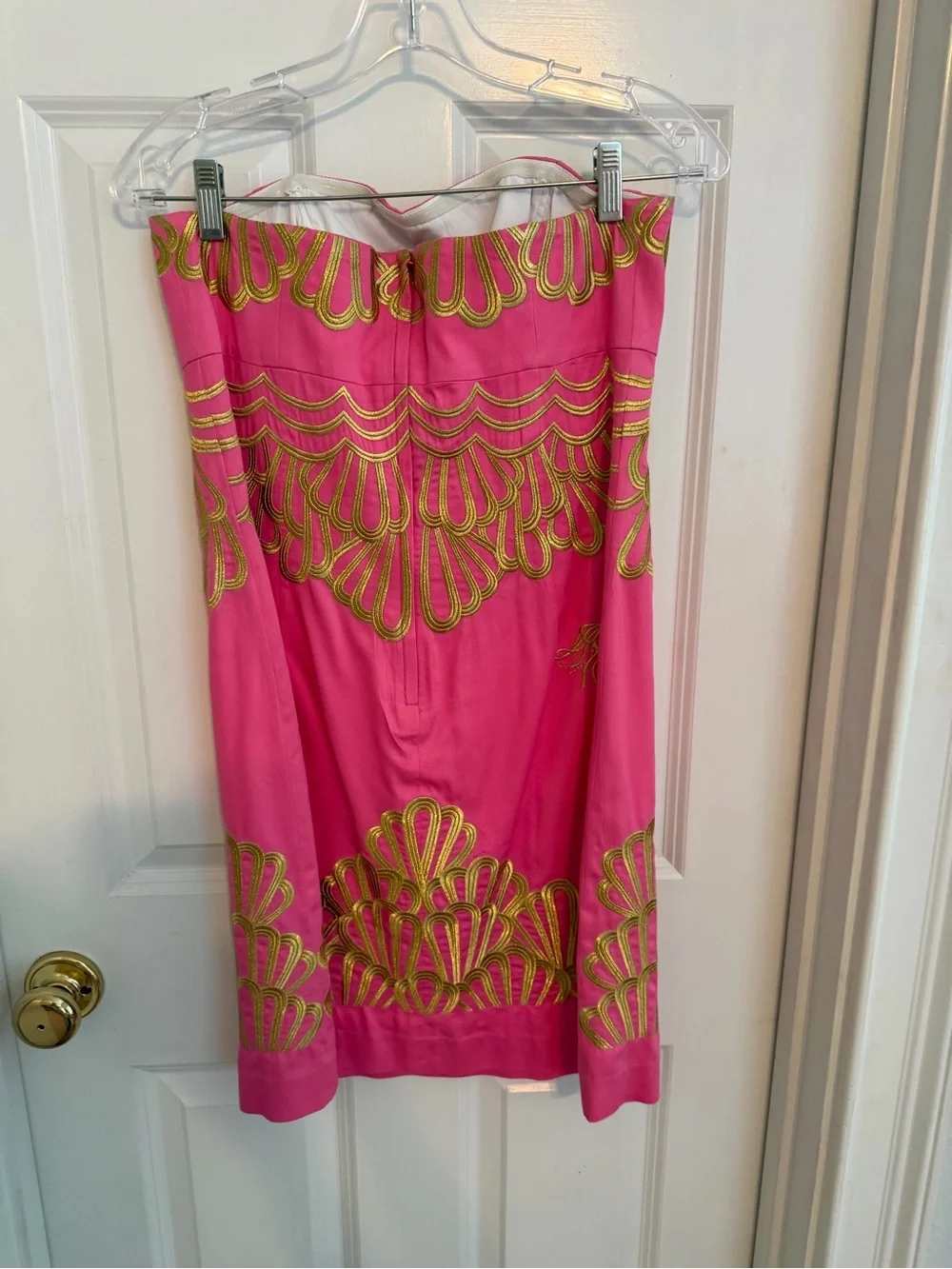Lilly Pulitzer Strapless Pink Dress with Gold Embroidered Detail - Picture 2 of 4